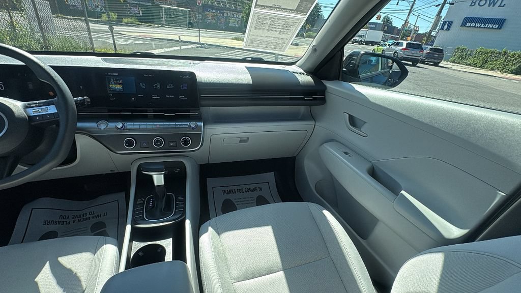Used 2024 Hyundai Kona SE AWD/4WD image 29
