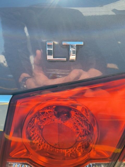 Used 2014 Chevrolet Cruze LT image 9