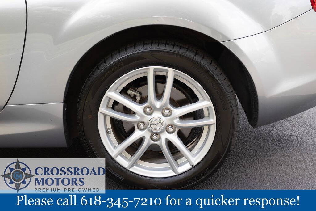 Used 2012 MAZDA MX-5 Miata Sport RWD image 9