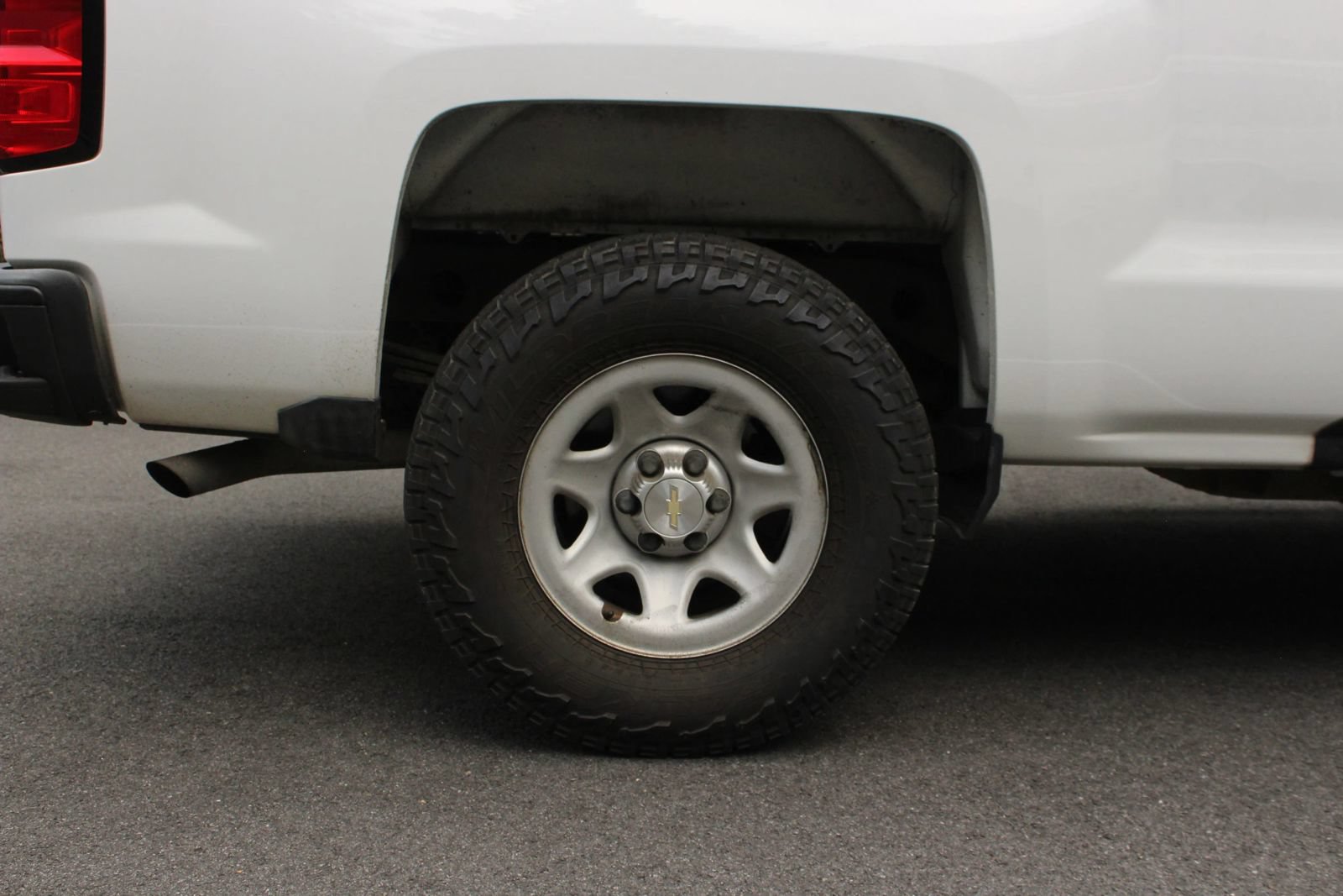 Used 2017 Chevrolet Silverado 1500 W/T AWD/4WD image 4