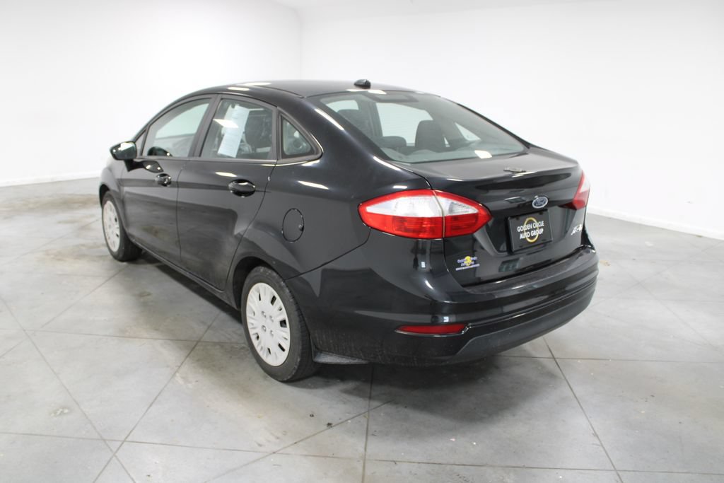 Used 2015 Ford Fiesta S FWD image 7