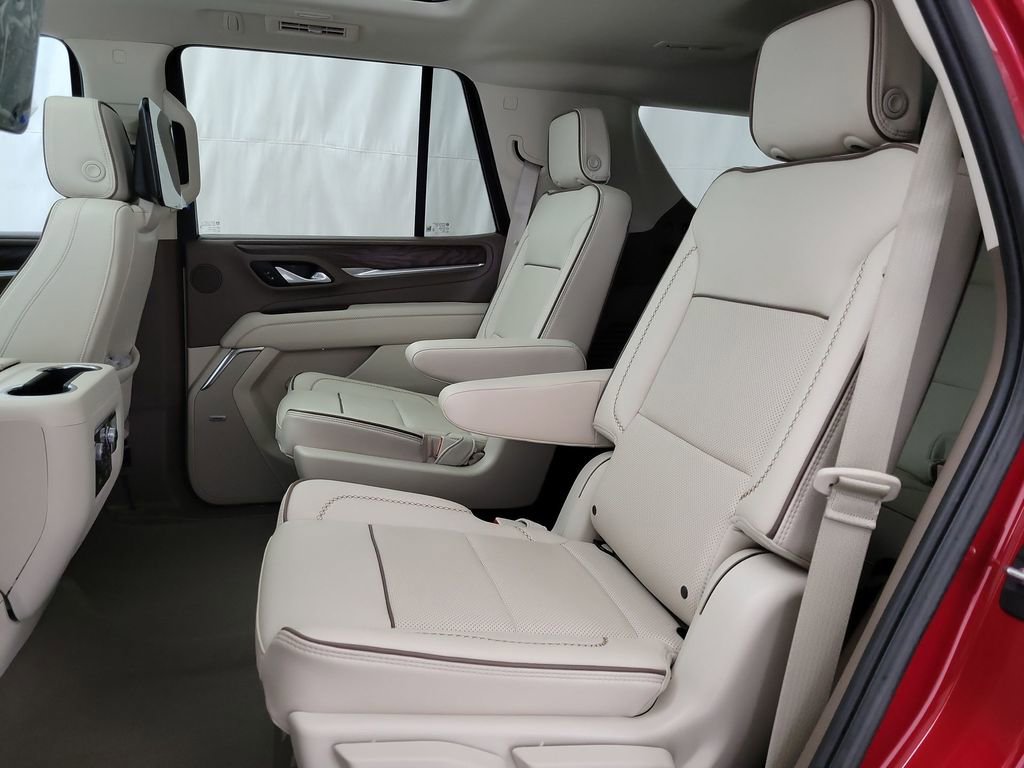 Certified 2024 GMC Yukon Denali w/ Denali Reserve Package AWD/4WD image 10