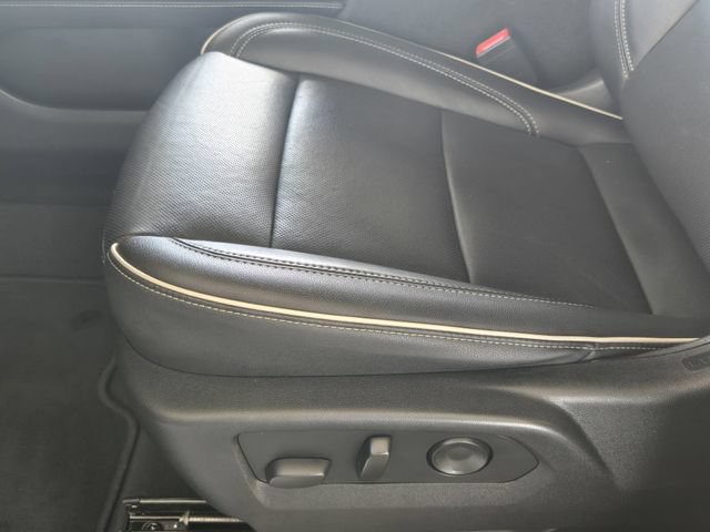 Used 2021 GMC Yukon SLT w/ SLT Luxury Plus Package RWD image 23