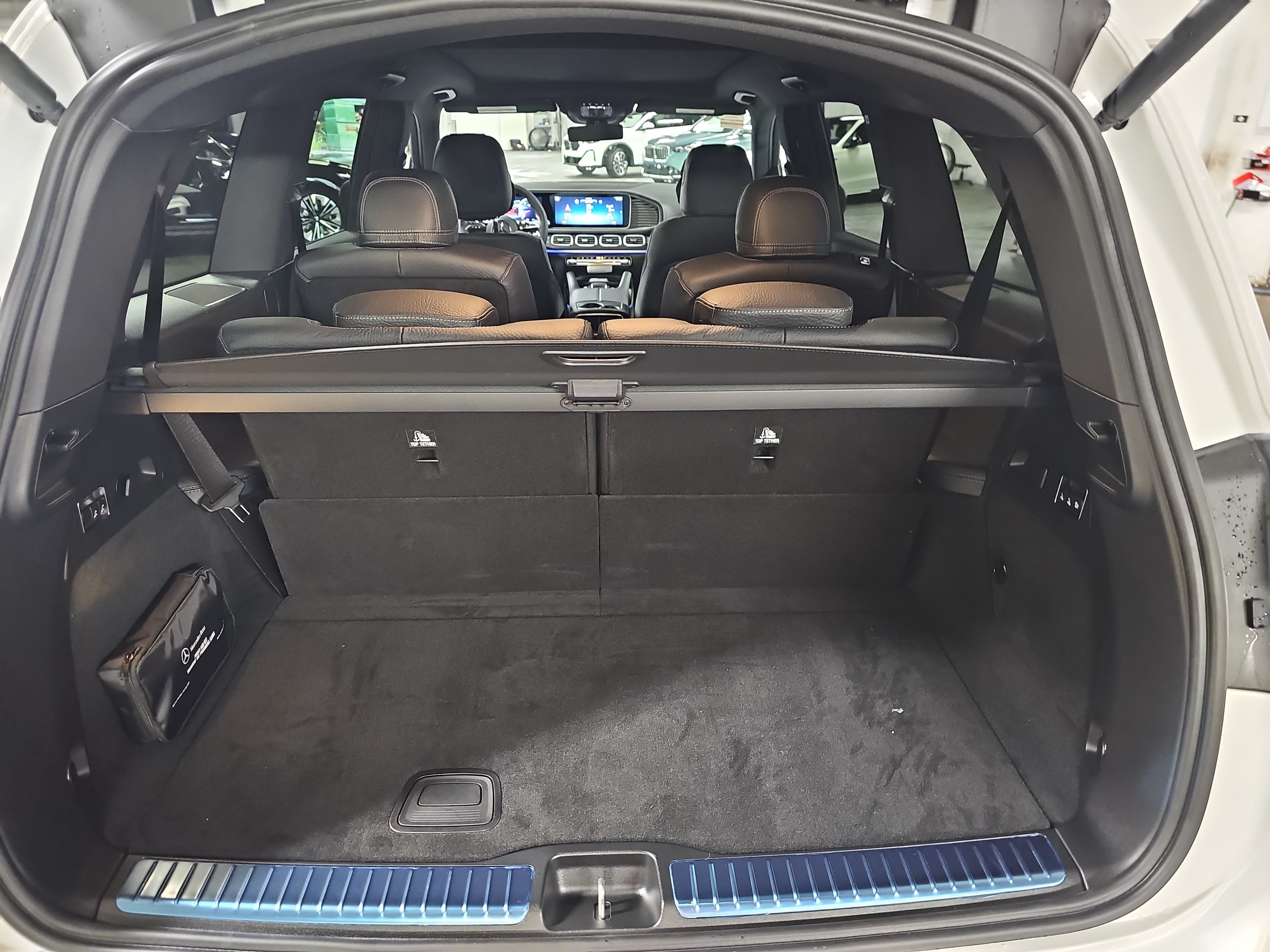 New 2026 Mercedes-Benz GLS 450 4MATIC image 14