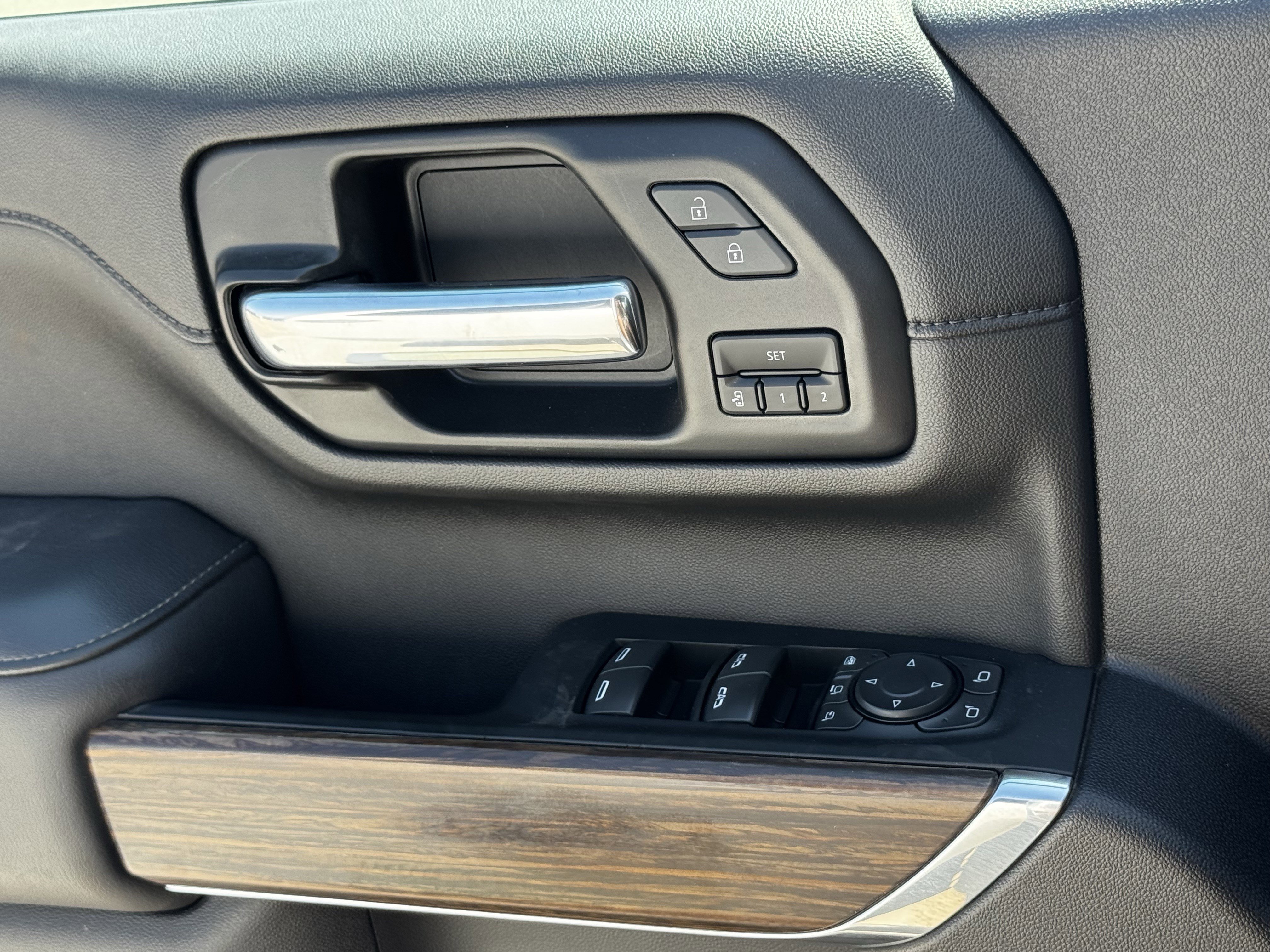 Used 2023 Chevrolet Silverado 2500 High Country image 27