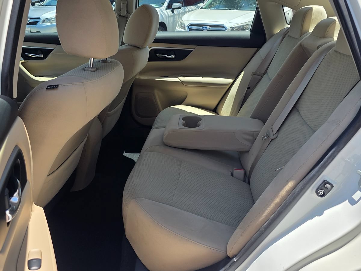 Used 2015 Nissan Altima 2.5 SV FWD image 20