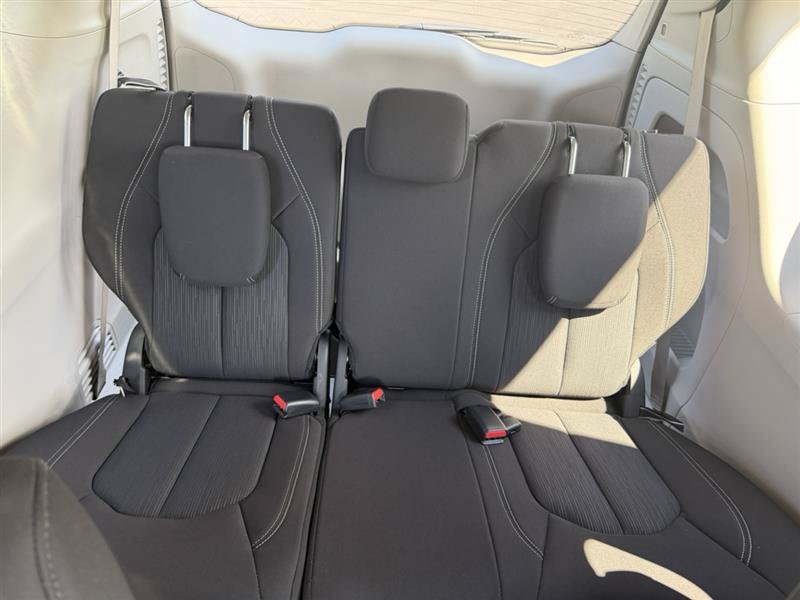 Used 2024 Chrysler Voyager LX FWD image 14