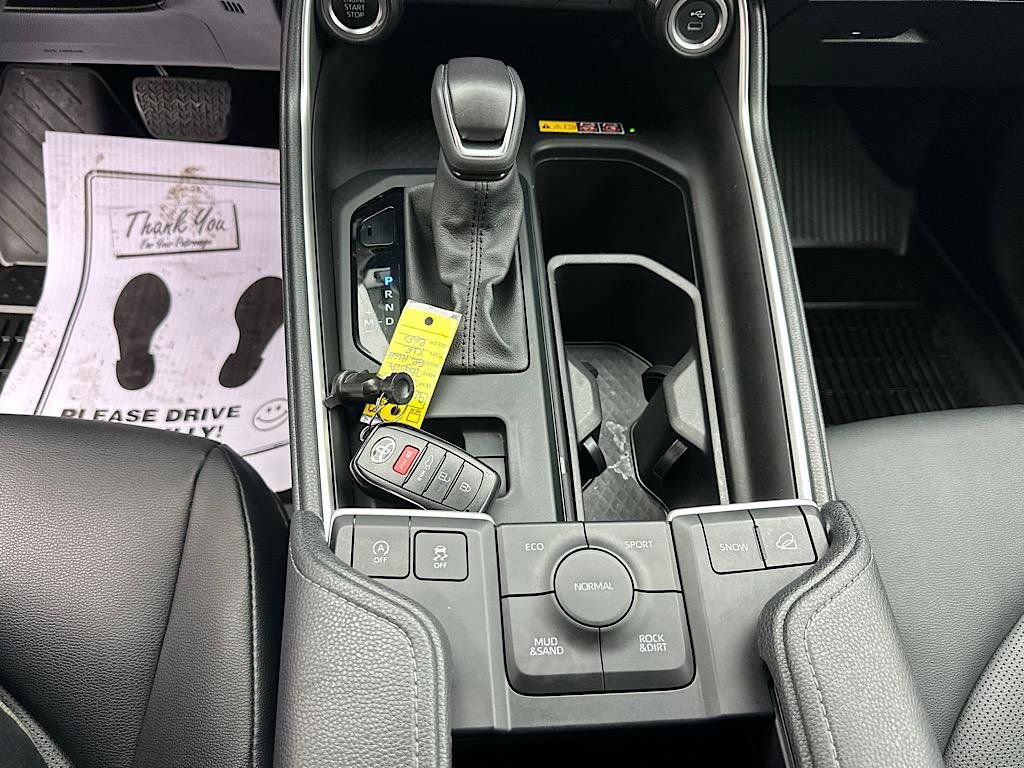 Certified 2024 Toyota Grand Highlander XLE image 23