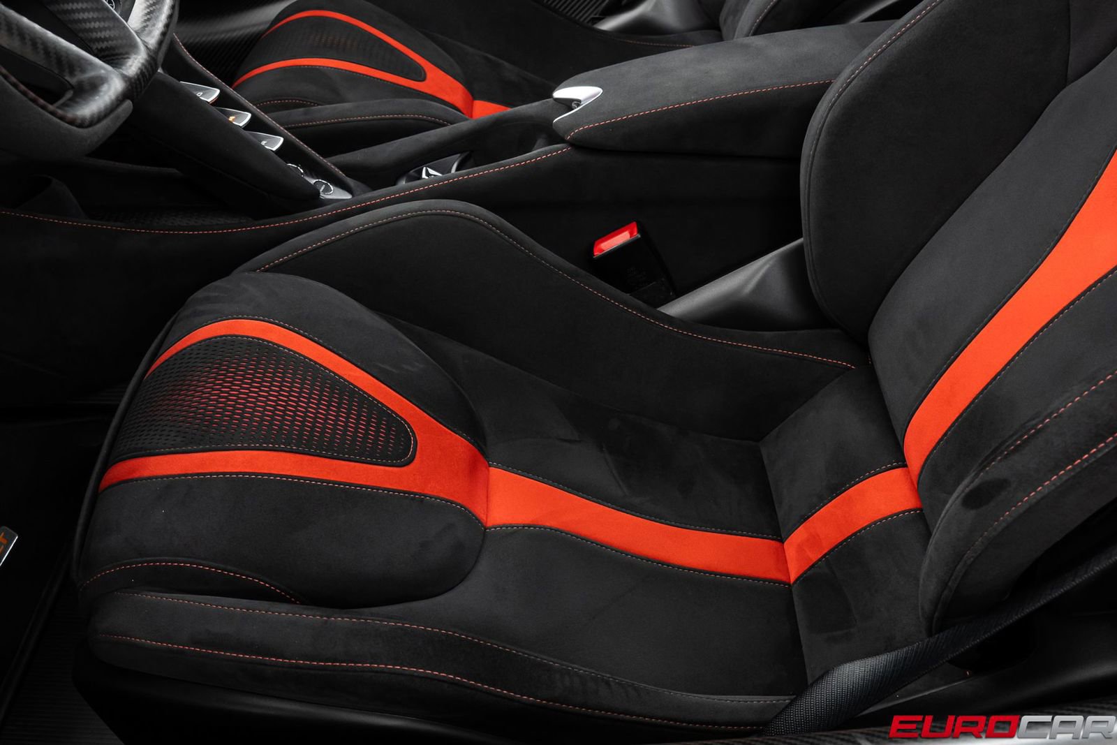 Used 2022 McLaren 765LT image 48
