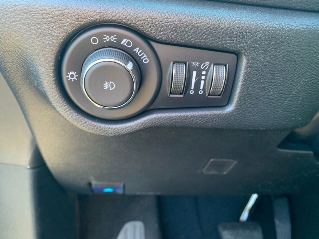 New 2026 Chrysler Pacifica Limited w/ S Appearance Package image 14