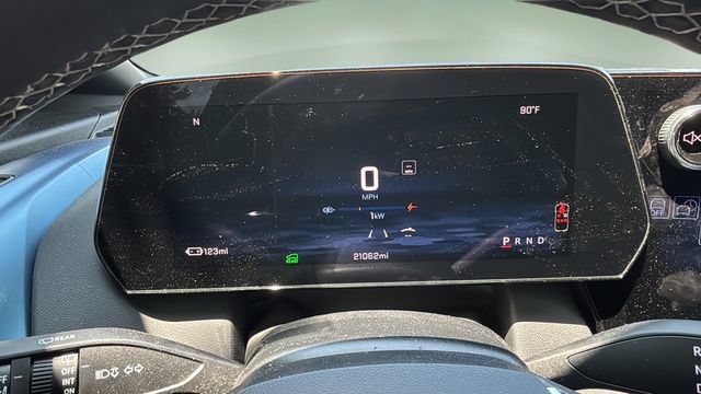 Used 2024 Chevrolet Equinox EV LT AWD/4WD image 13
