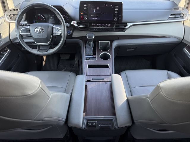 Used 2022 Toyota Sienna XLE FWD image 10