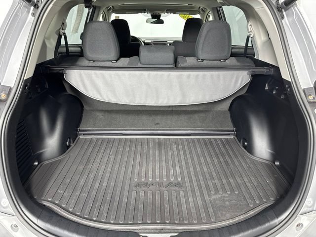 Used 2018 Toyota RAV4 XLE w/ Convenience Package AWD/4WD image 30