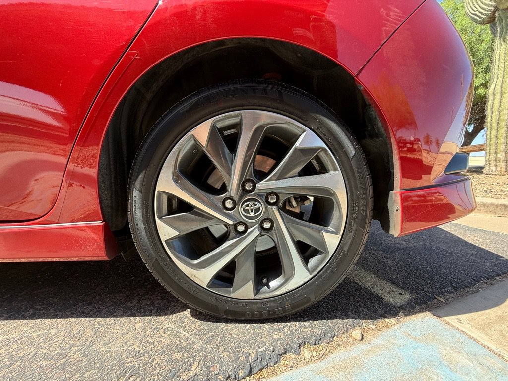 Used 2017 Toyota Corolla iM FWD image 5
