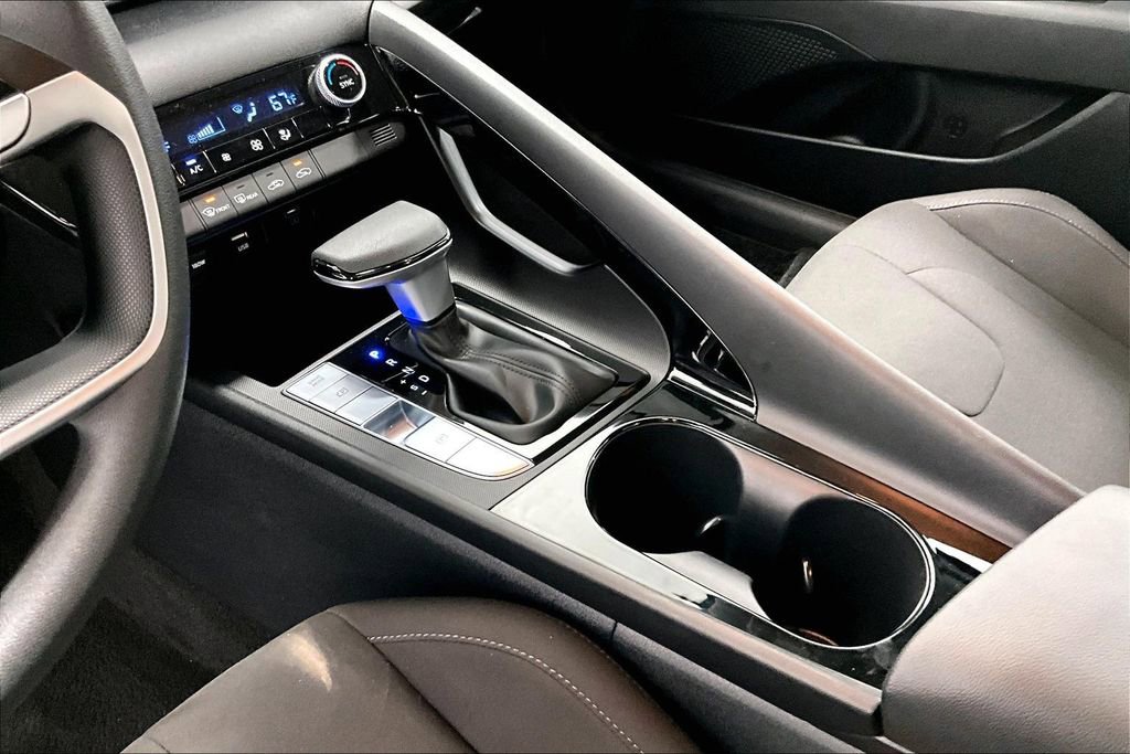 Used 2026 Hyundai Elantra Blue image 17