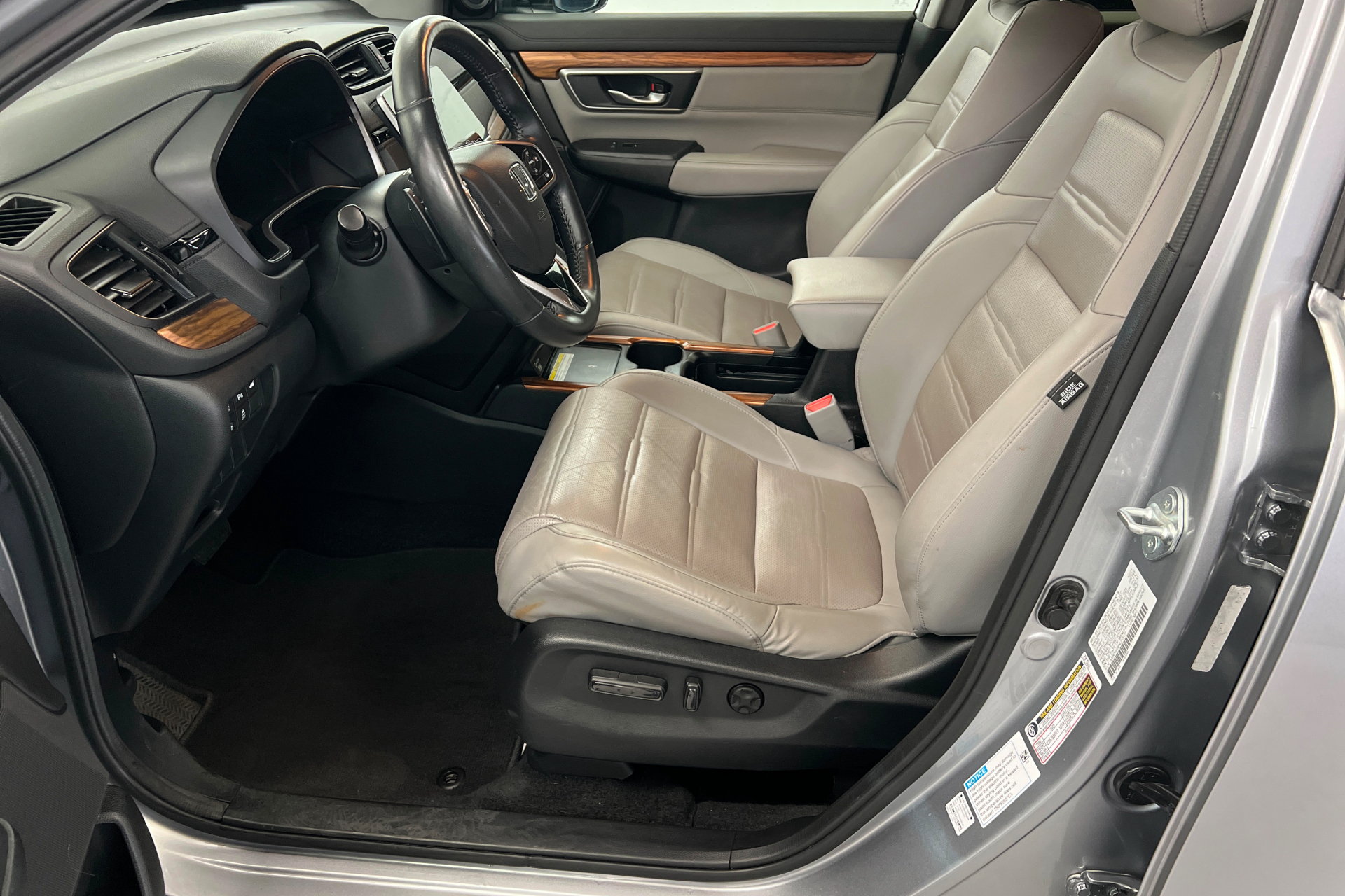 Used 2022 Honda CR-V Touring image 17