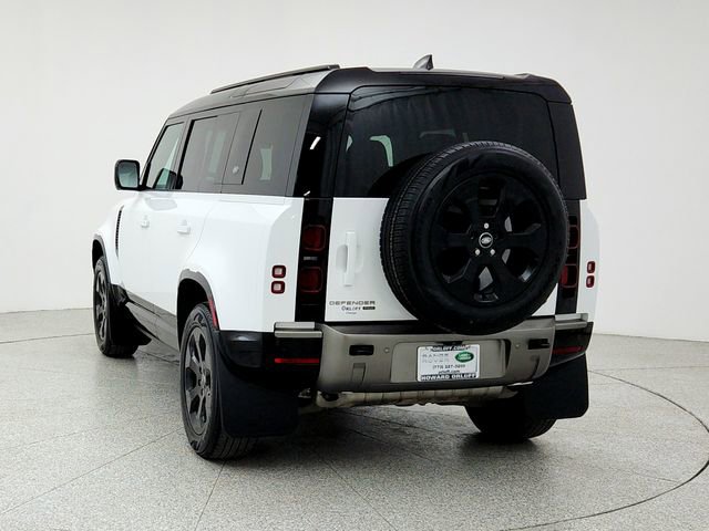 Certified 2023 Land Rover Defender 110 X-Dynamic SE image 6