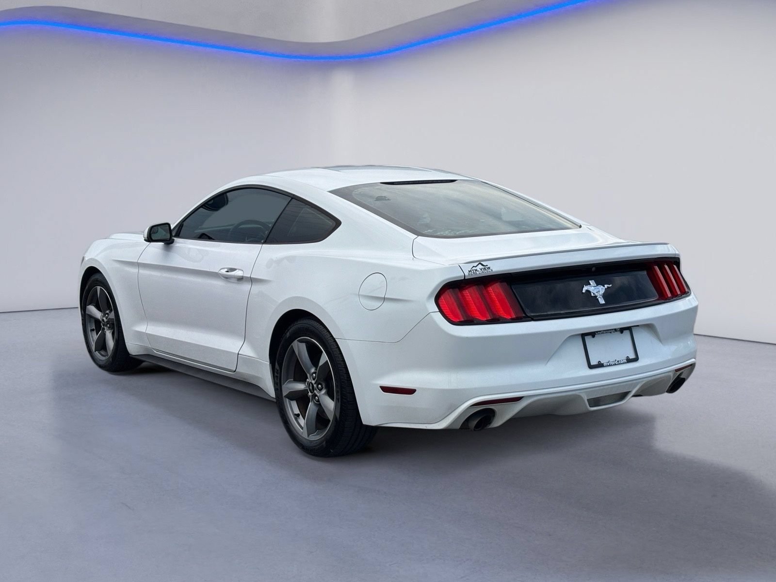Used 2016 Ford Mustang Coupe w/ Equipment Group 051A RWD image 3