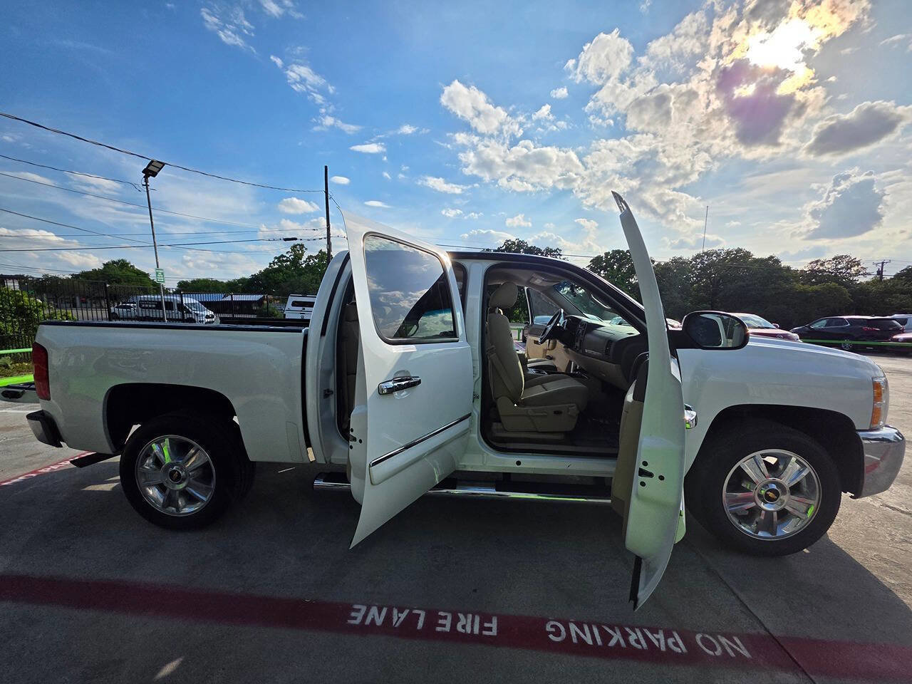Used 2013 Chevrolet Silverado 1500 LT image 29