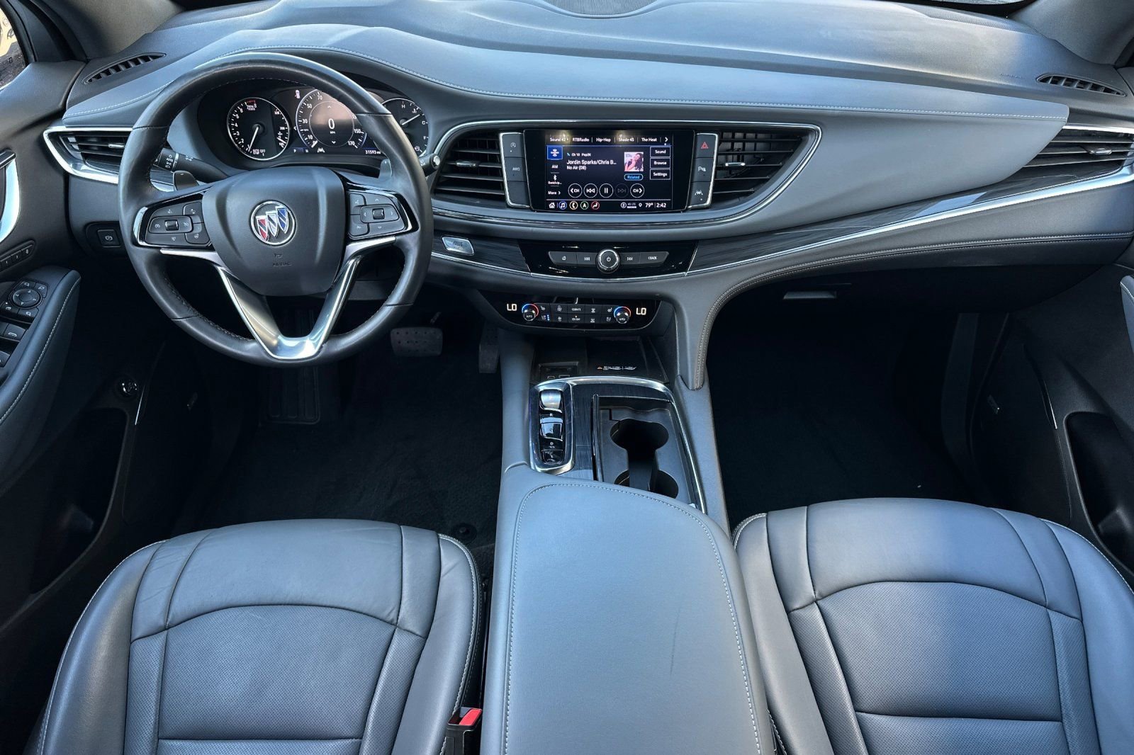 Used 2022 Buick Enclave Premium image 13