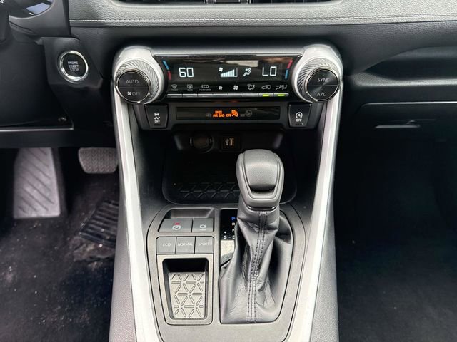 Used 2024 Toyota RAV4 XLE image 29