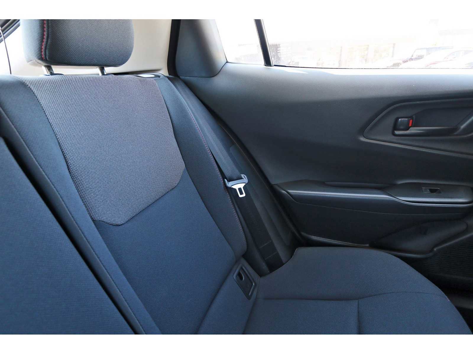 Used 2025 Toyota Prius Plug-In Hybrid image 10