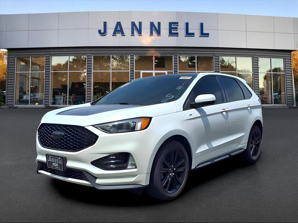 Used 2022 Ford Edge ST-Line w/ Class II Trailer Tow Package