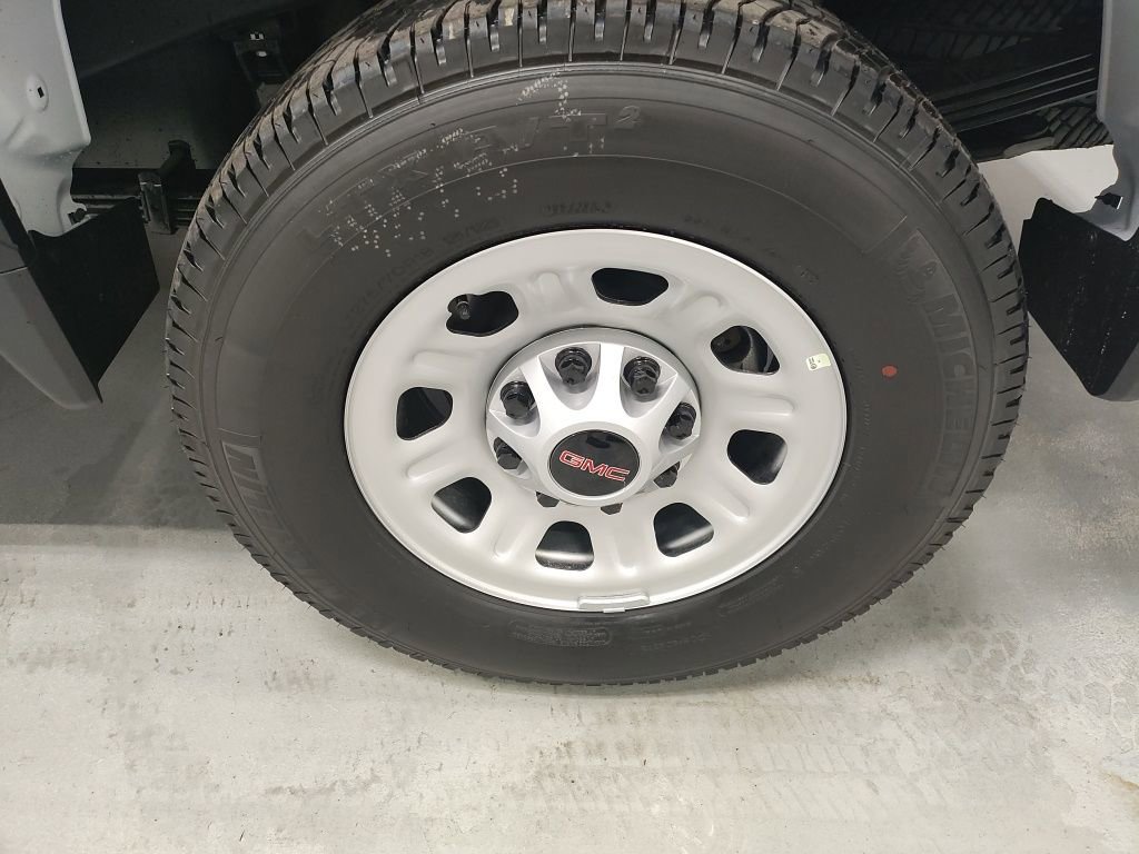 New 2025 GMC Sierra 2500 Pro w/ Convenience Package image 14