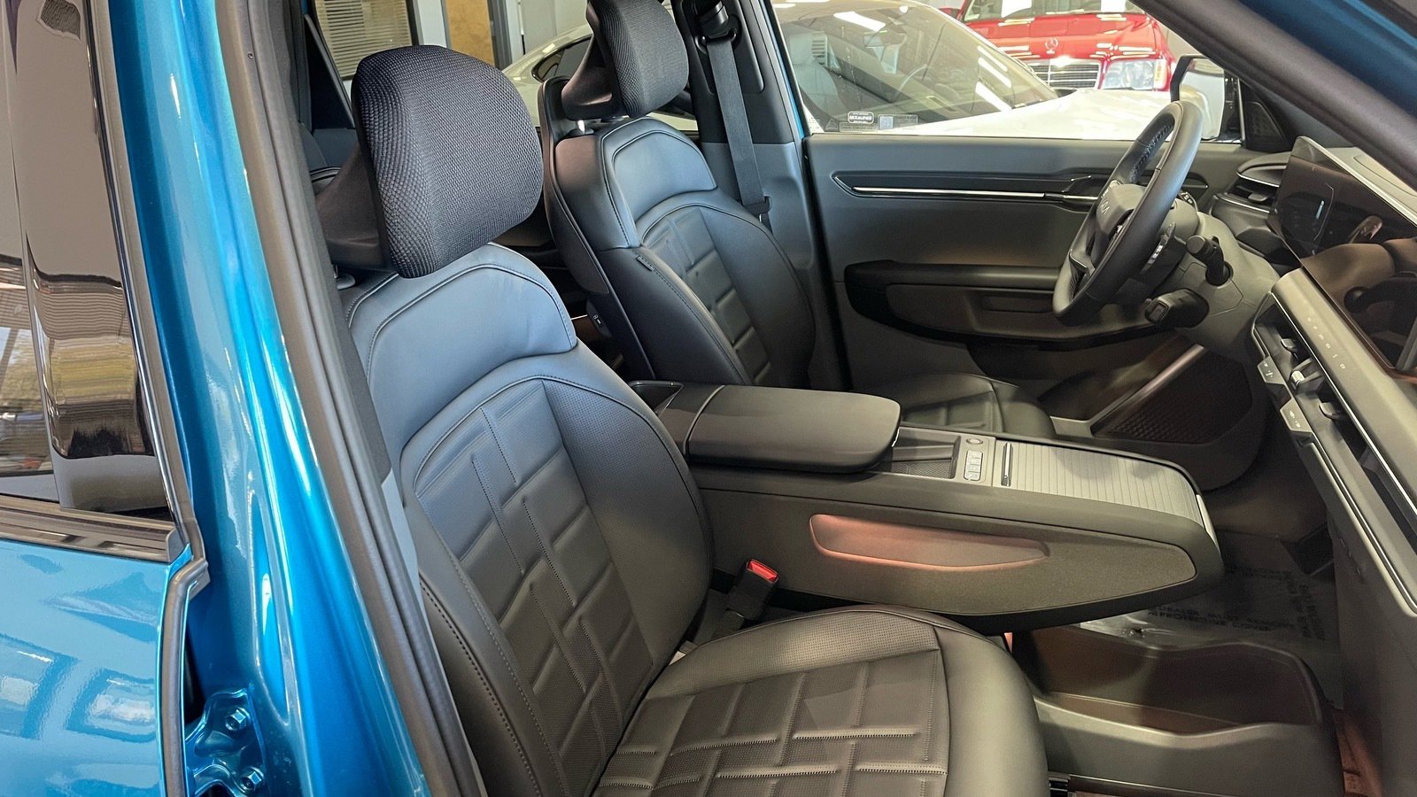 Used 2026 Kia EV9 Land w/ Nightfall Edition Package image 44