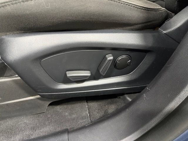 Used 2020 Ford Explorer XLT AWD/4WD image 22