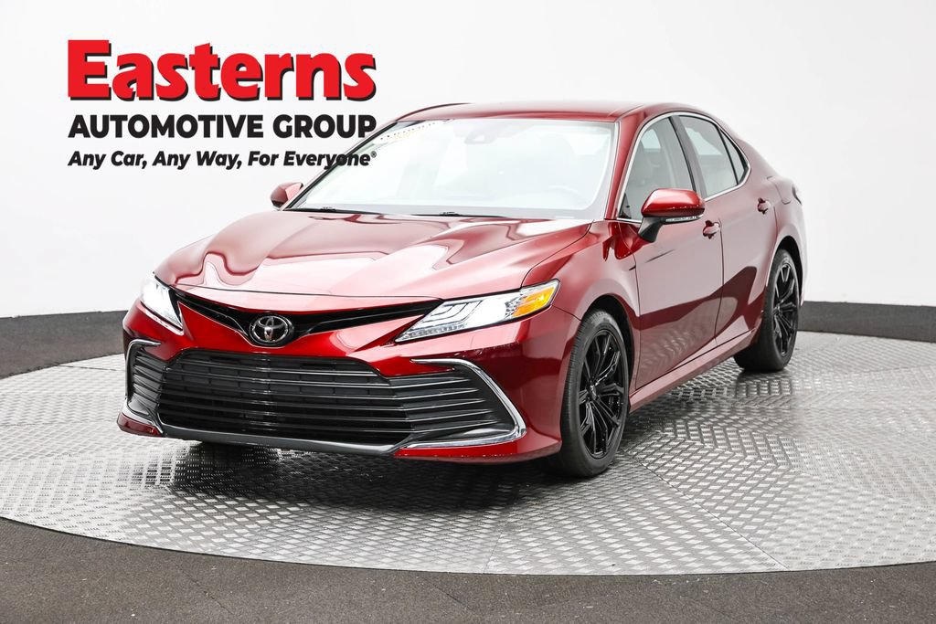 Used 2021 Toyota Camry XLE AWD/4WD image 1
