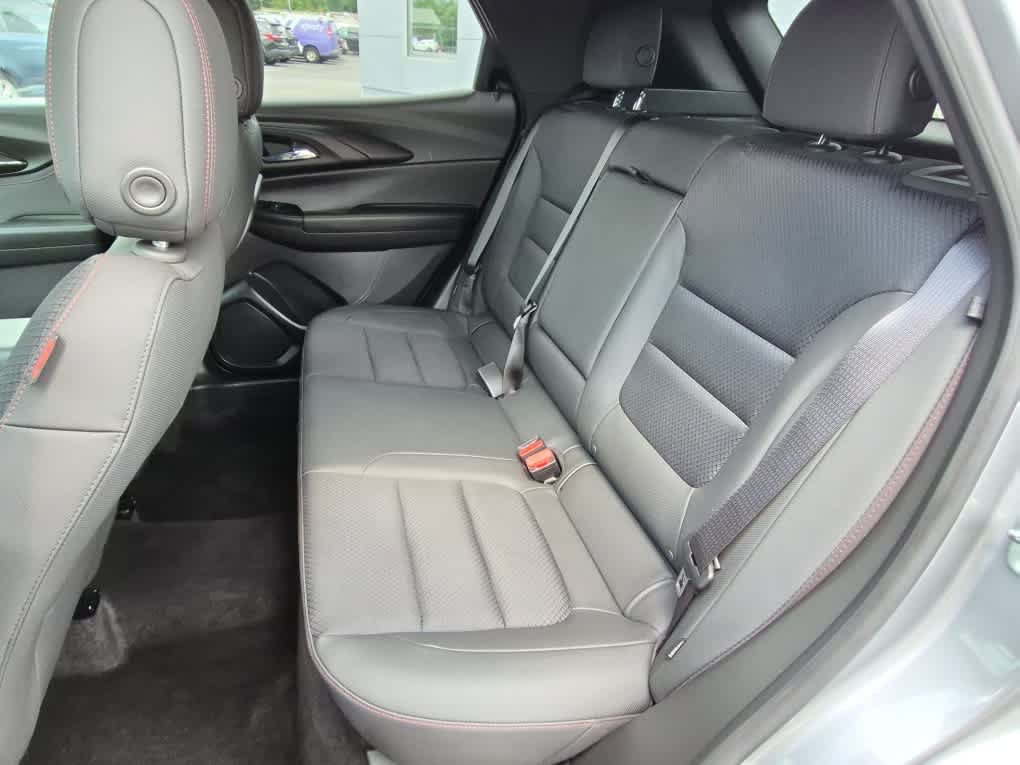 Used 2023 Chevrolet TrailBlazer RS AWD/4WD image 7
