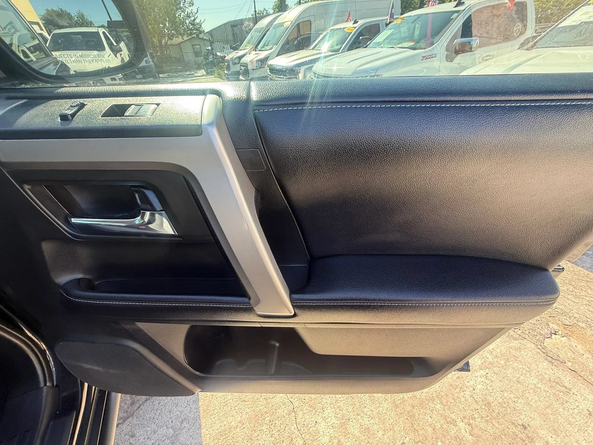 Used 2018 Toyota 4Runner SR5 RWD image 24