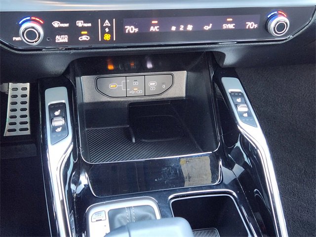 Certified 2025 Kia Sorento SX Prestige image 19
