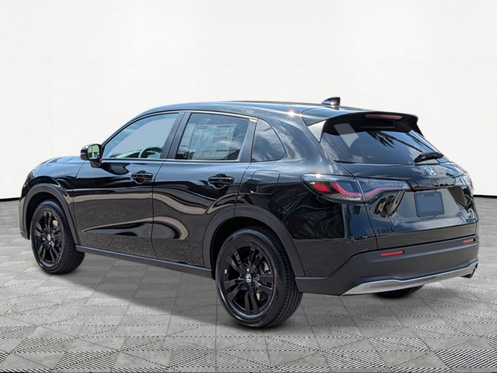 New 2027 Honda HR-V Sport image 4