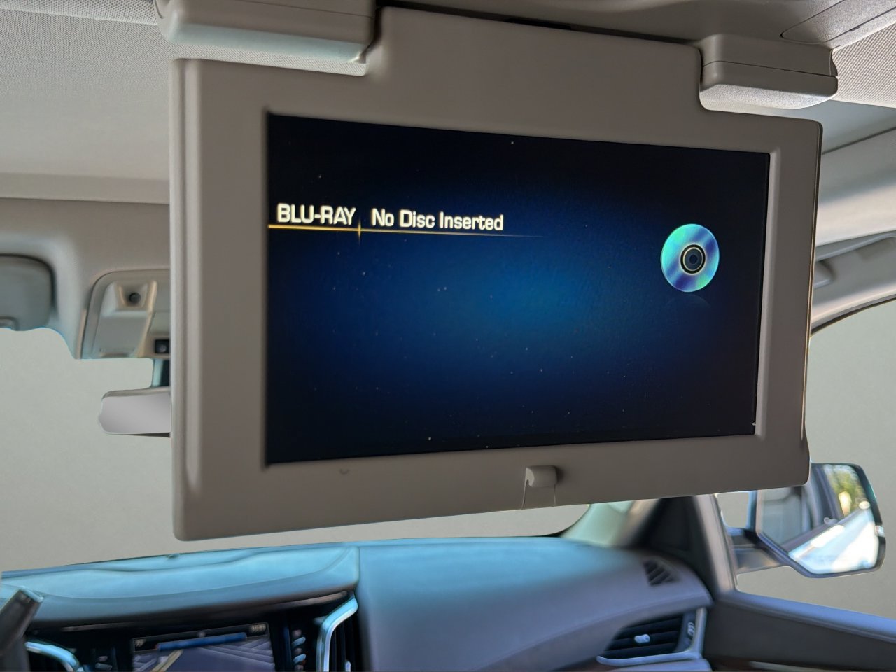 Used 2017 Cadillac Escalade Premium Luxury RWD image 13