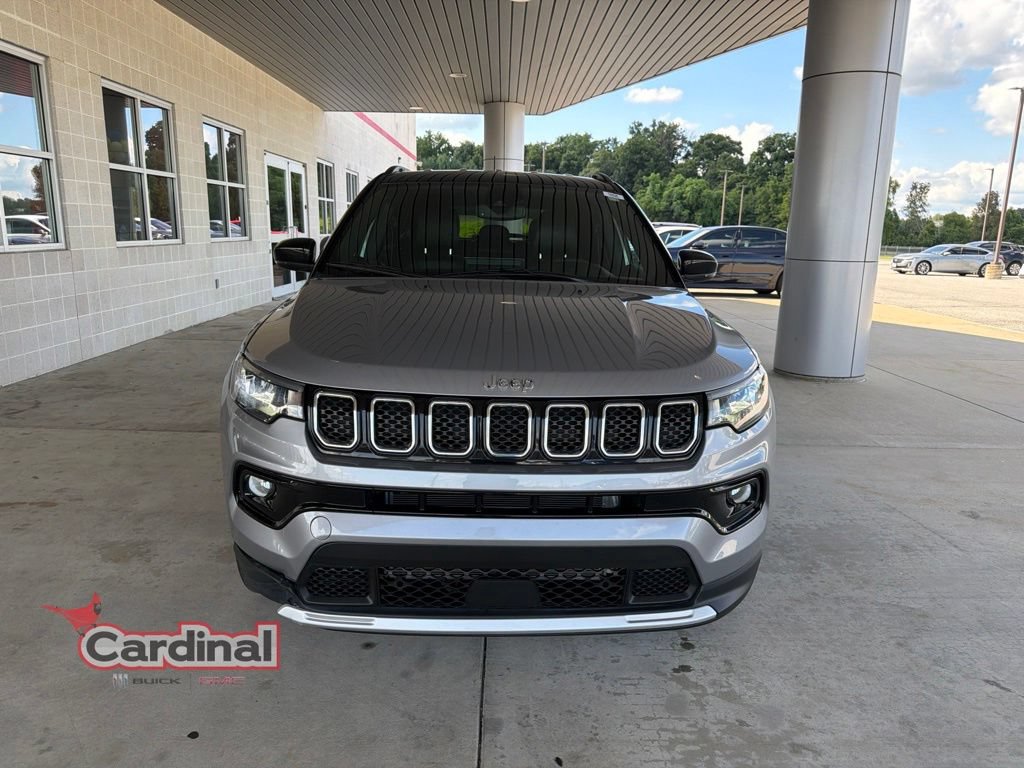 Used 2023 Jeep Compass Limited AWD/4WD image 7
