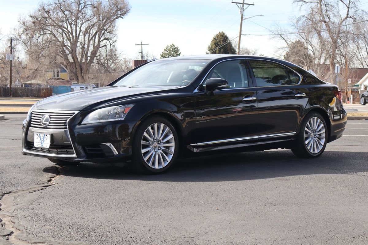 Used 2013 Lexus LS 460 L w/ Preferred Accessory Package image 11