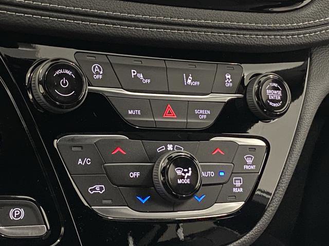 New 2026 Chrysler Pacifica Limited w/ S Appearance Package image 29