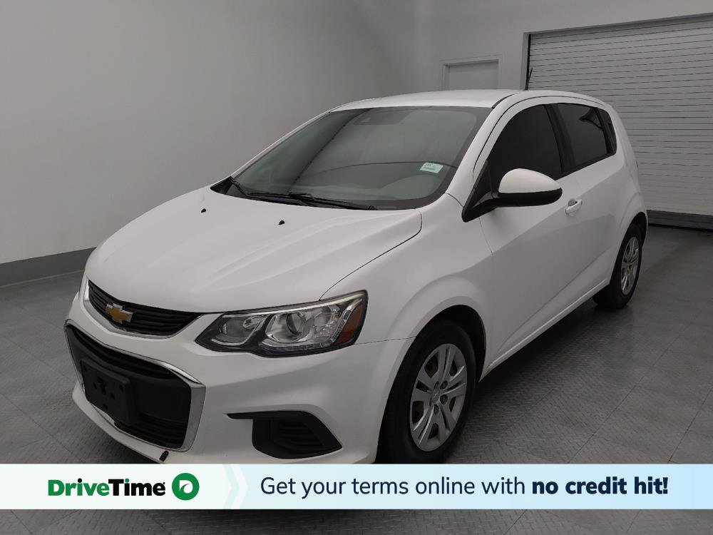 Used 2020 Chevrolet Sonic LT FWD image 1