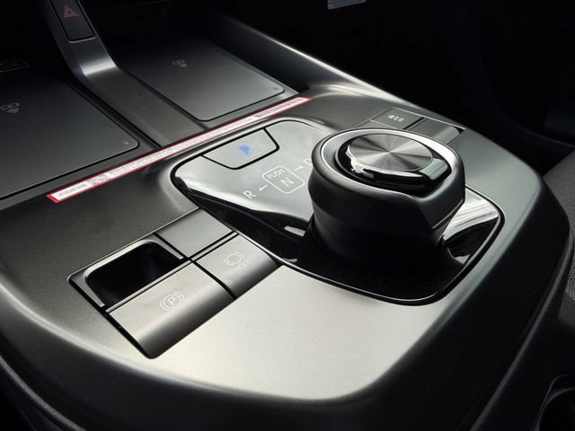 New 2026 Toyota C-HR AWD/4WD image 18