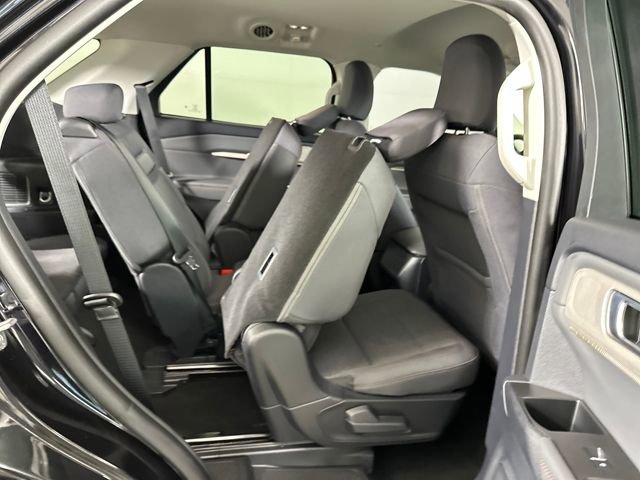 Used 2025 Ford Explorer Active image 27
