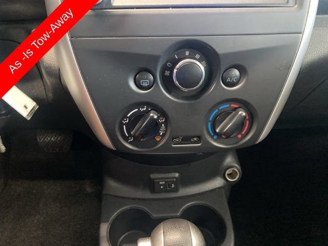 Used 2019 Nissan Versa SV FWD image 18