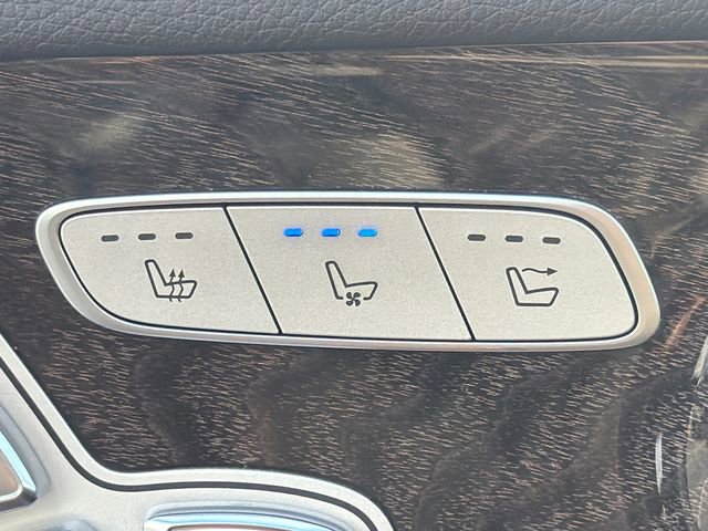 Used 2018 Mercedes-Benz E 400 E 400 image 27