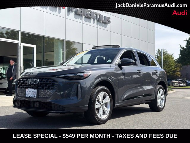 Used 2025 Audi Q5 Premium w/ Convenience Package