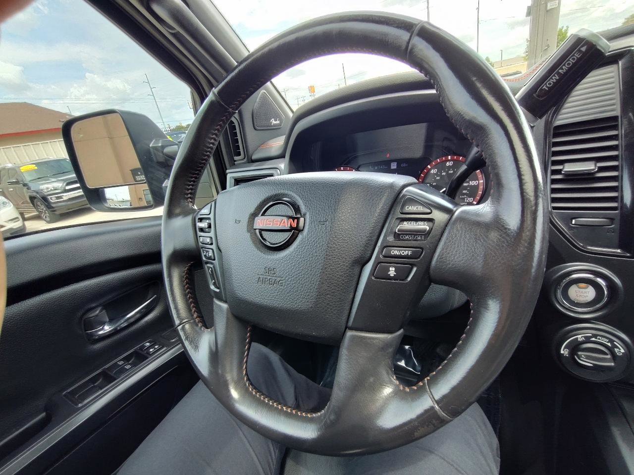 Used 2021 Nissan Titan PRO-4X w/ Pro-4x Convenience Package AWD/4WD image 22