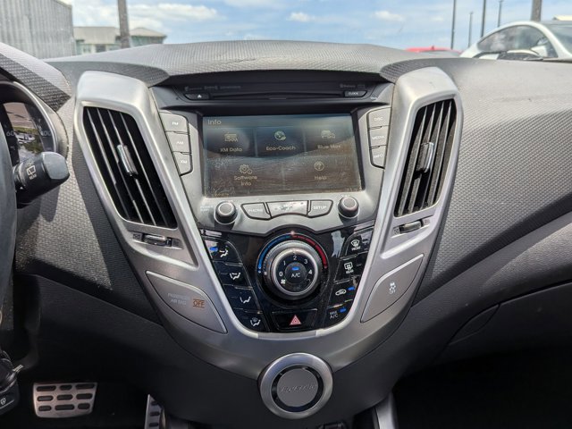 Used 2014 Hyundai Veloster w/ Style Package 02 FWD image 10