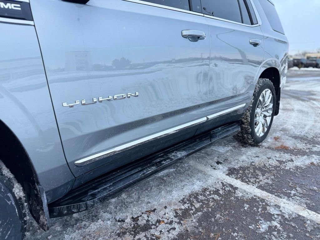 Used 2023 GMC Yukon SLT image 10