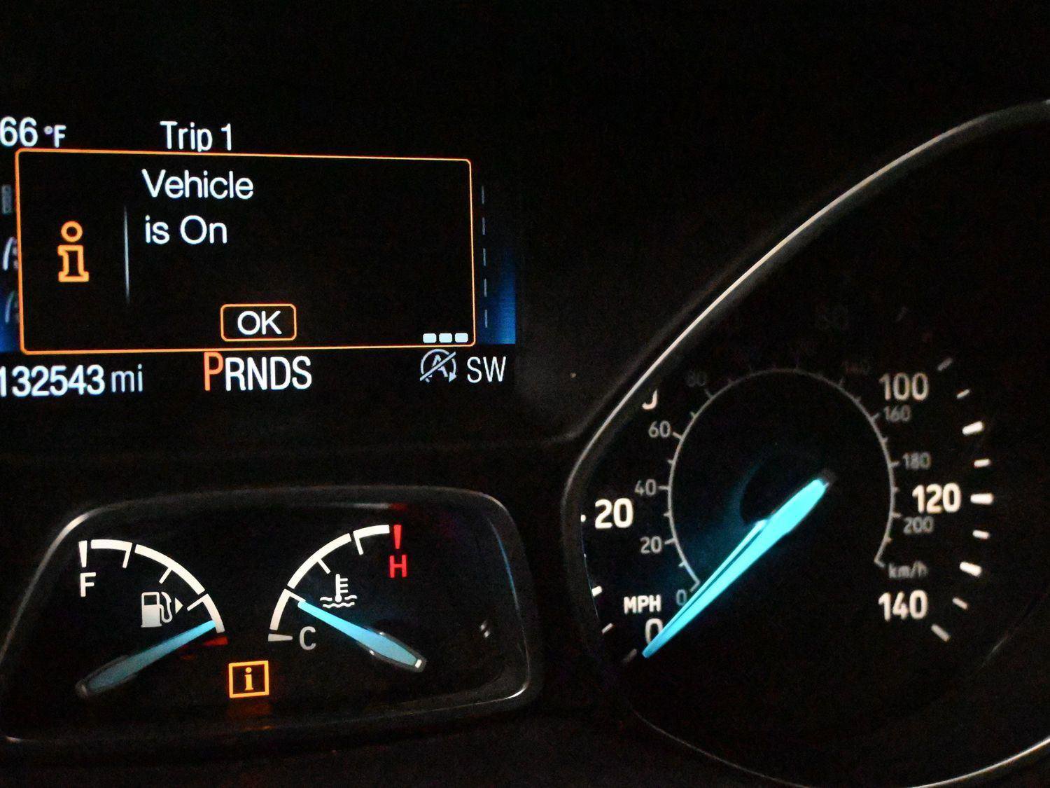 Used 2018 Ford Escape SE w/ Ford Safe & Smart Package image 3