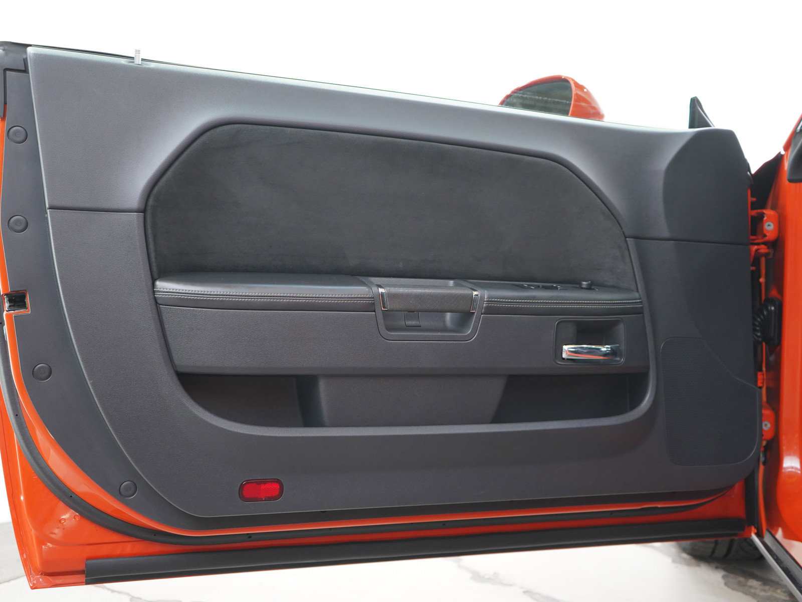 Used 2009 Dodge Challenger SRT8 RWD image 15